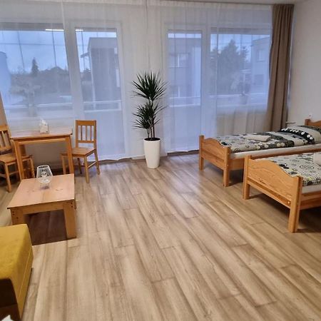Ubytovanie Funstar Топольчани Экстерьер фото